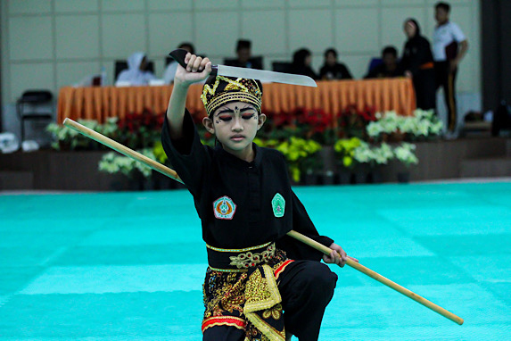 Ratusan Pelajar di Gresik Ikuti Kejuaraan Silat O2SN