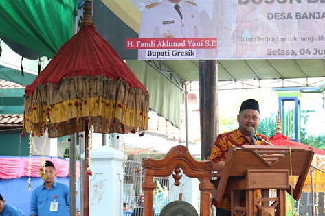 Benda Sakral Peninggalan Bupati Gresik Pertama Warnai Tradisi Sedekah Bumi Betiring