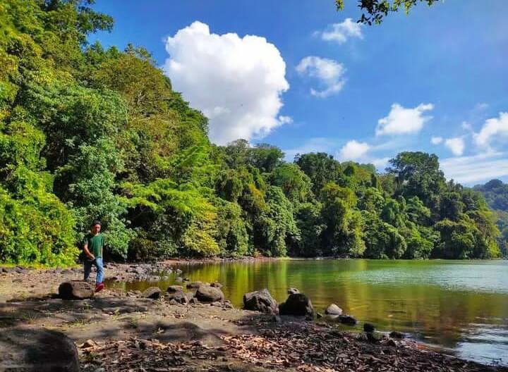 Danau Kastoba Pulau Bawean Gresik, Pesona Alam dan Mitos Larangan Perempuan Haid Berkunjung